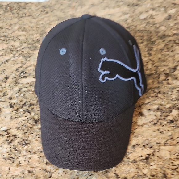 Puma Black Baseball Cap‎ - Picture 1 of 5
